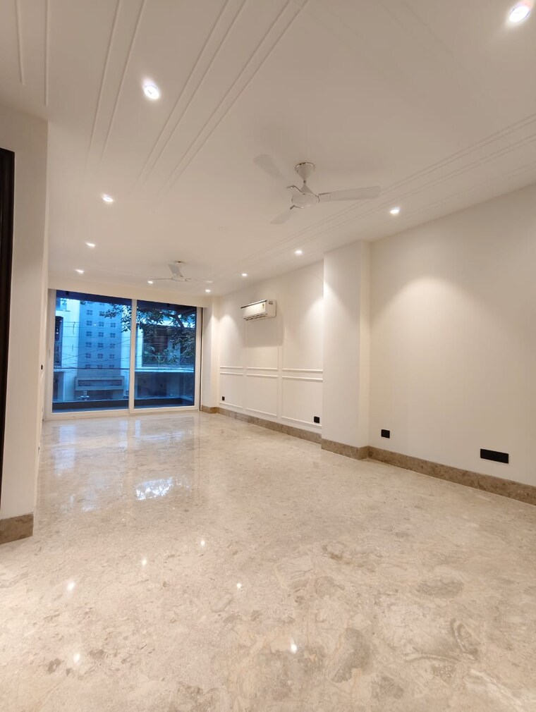 Room, dlf-trinity-towers 4 Bedroom 2558 Sq.Ft. Apartment In Dlf Phase V Gurgaon 9428158