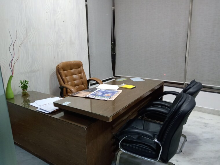 Team Area, south tukoganj Commercial Office Space 1018 Sq.Ft. In South Tukoganj Indore 9428157