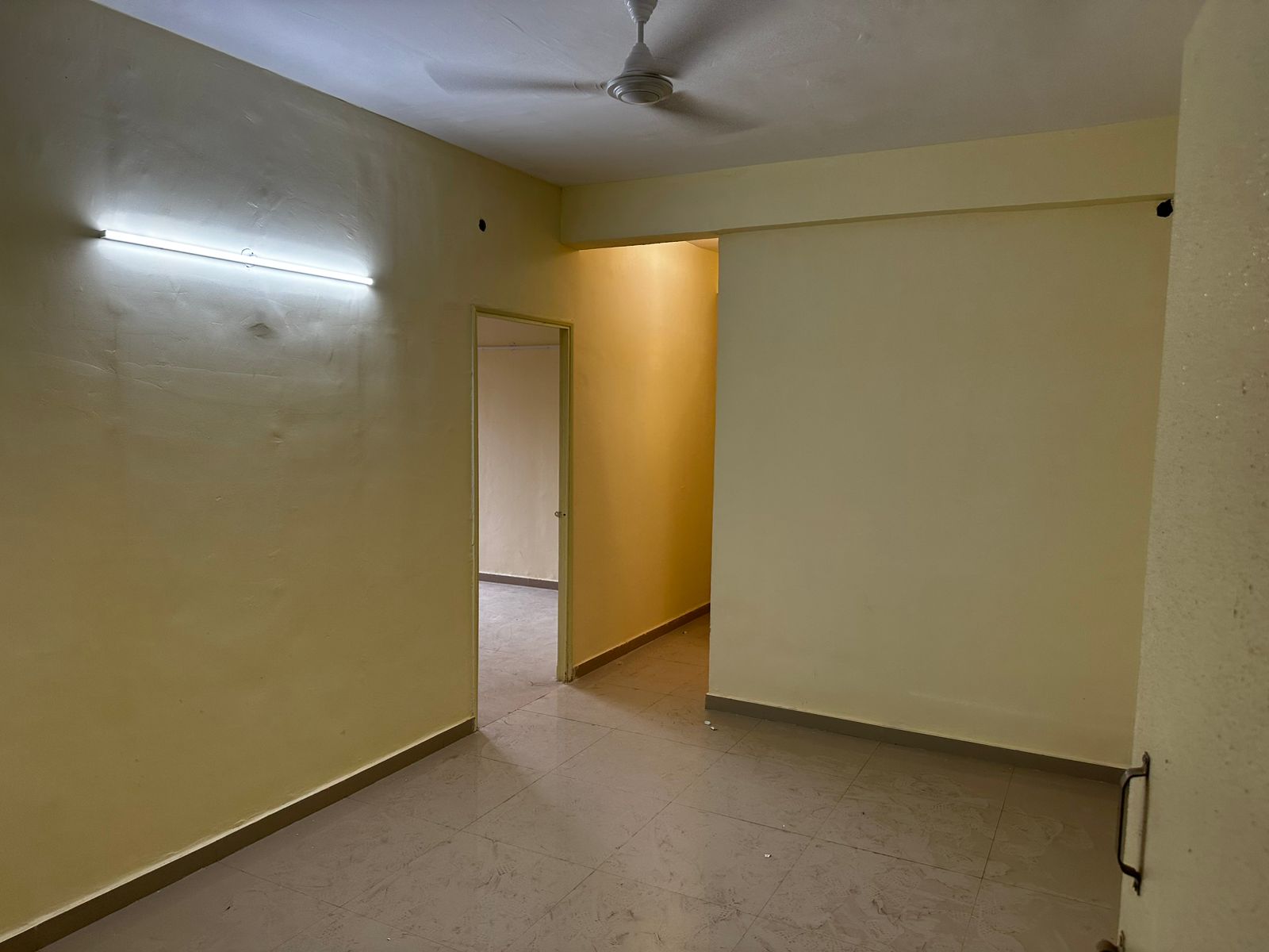 3 BHK + Servant Room 3487 Sq.Ft. Apartment in Silverglades The Ivy