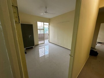 Bathroom in 3 BHK Apartment at Silverglades The Ivy, Sector 28 – for Sale
