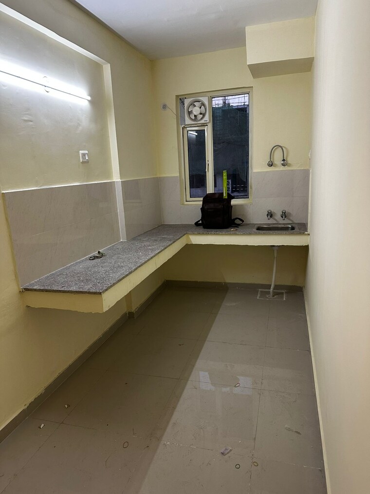 Kitchen, silverglades-the-ivy 3 Bedroom 3487 Sq.Ft. Apartment In Sector 28 Gurgaon 9428173