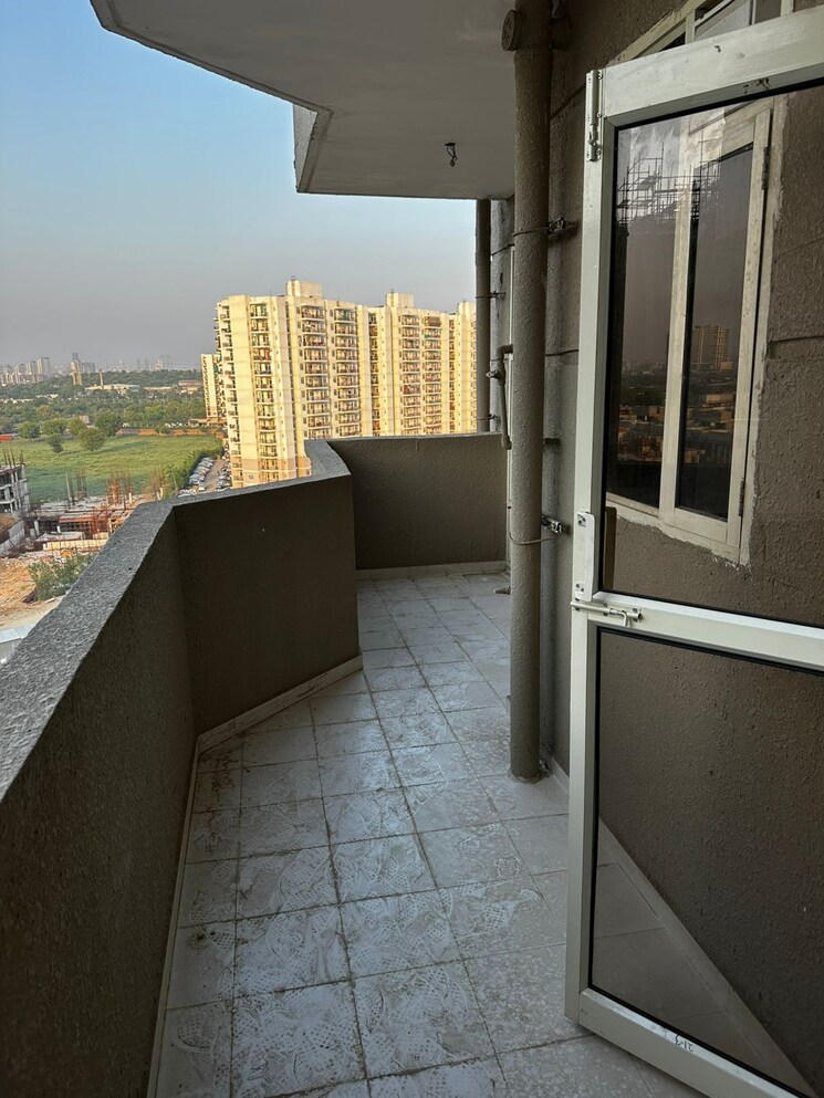Balcony, silverglades-the-ivy 3 Bedroom 3487 Sq.Ft. Apartment In Sector 28 Gurgaon 9428173