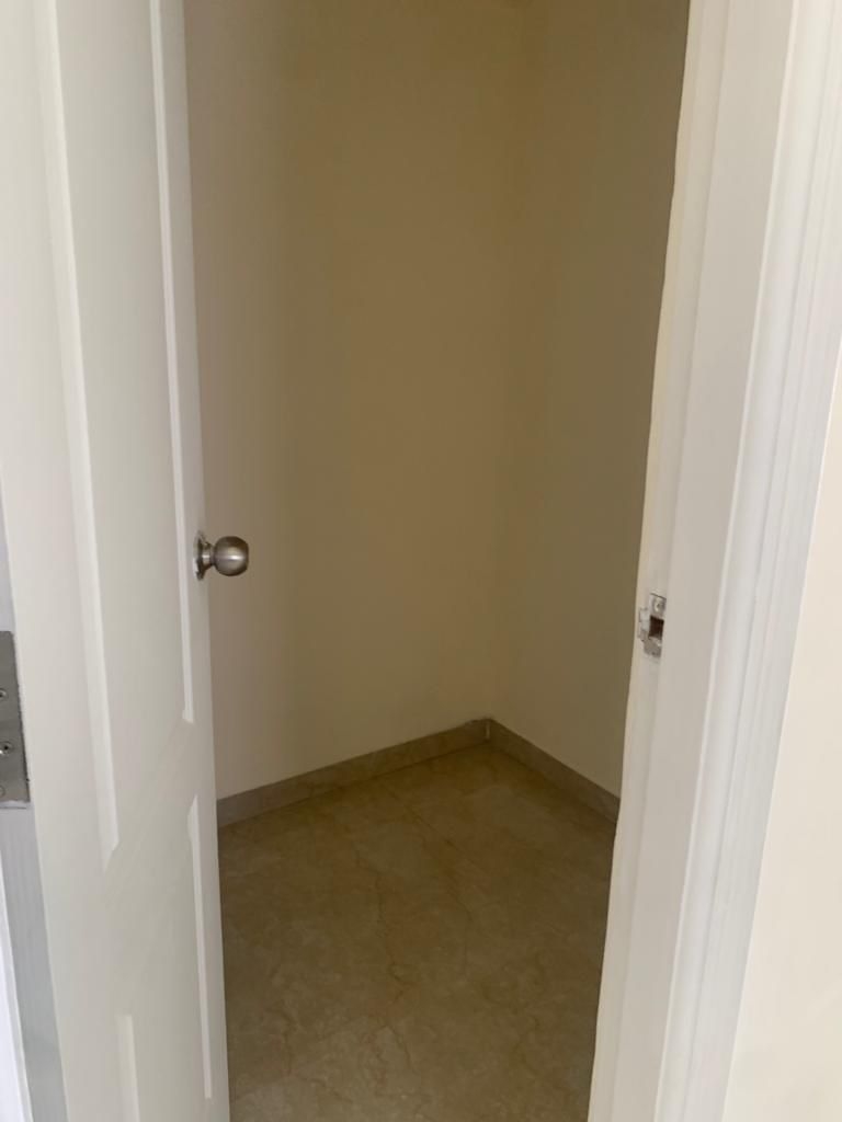 3 BHK + Servant Room Apartment For Rent in Pareena Micasa