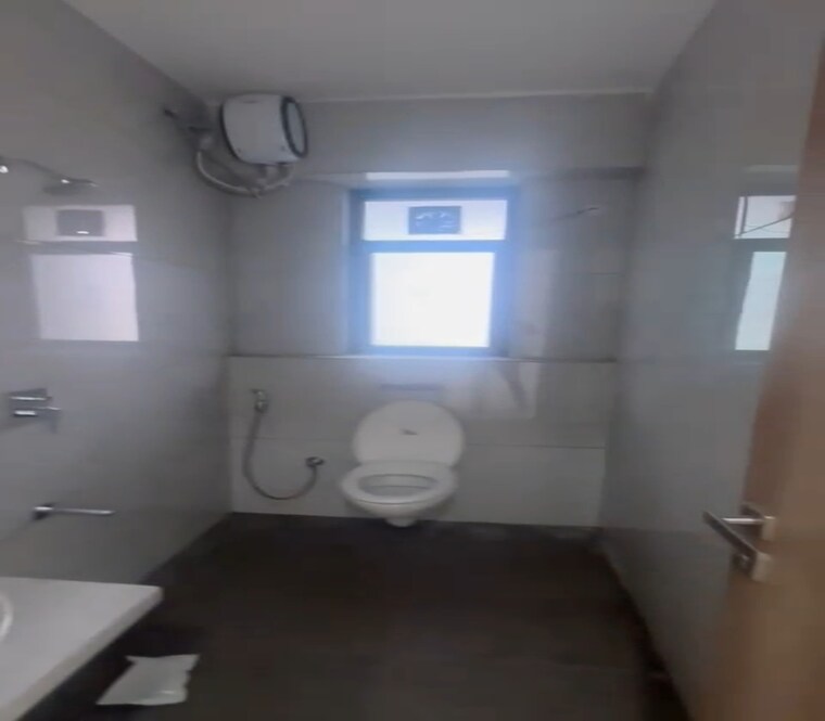 Bathroom, matunga east 2 Bedroom 775 Sq.Ft. Apartment In Matunga East Mumbai 9428219