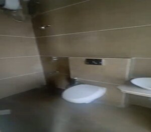 Furnished Amenities in 2 BHK Apartment at Matunga East – for Sale