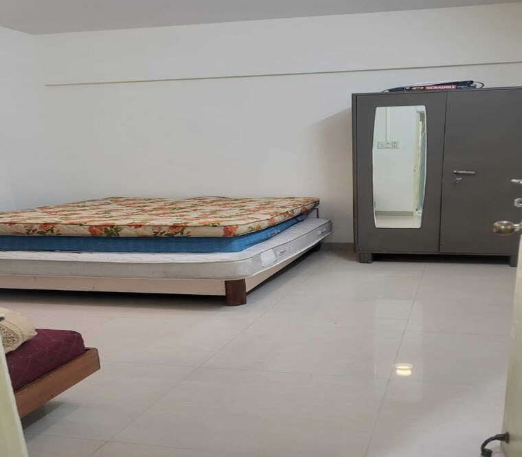 undefined, dadar east 2 Bedroom 900 Sq.Ft. Apartment In Dadar East Mumbai 9428229
