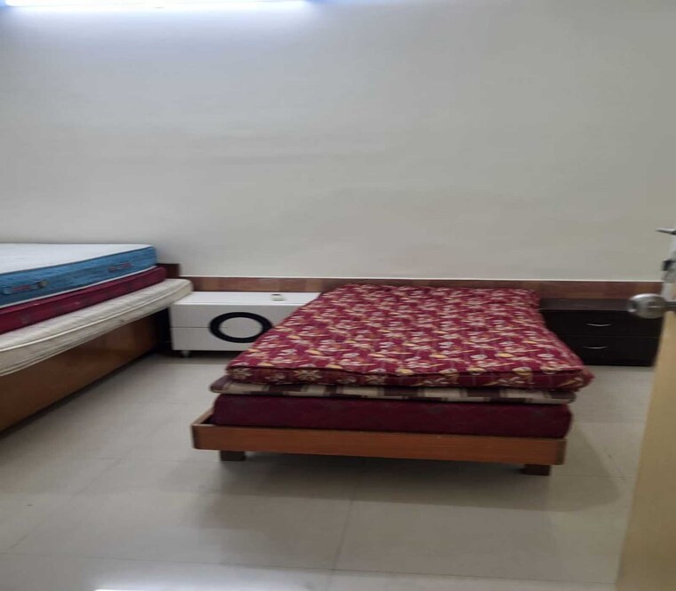 Bedroom, dadar east 2 Bedroom 900 Sq.Ft. Apartment In Dadar East Mumbai 9428229