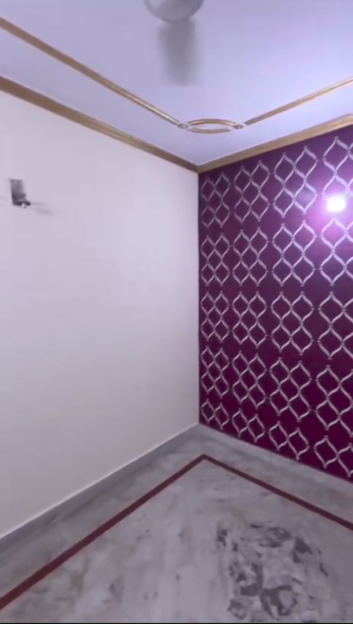2 BHK Builder Floor For Rent in Chattarpur