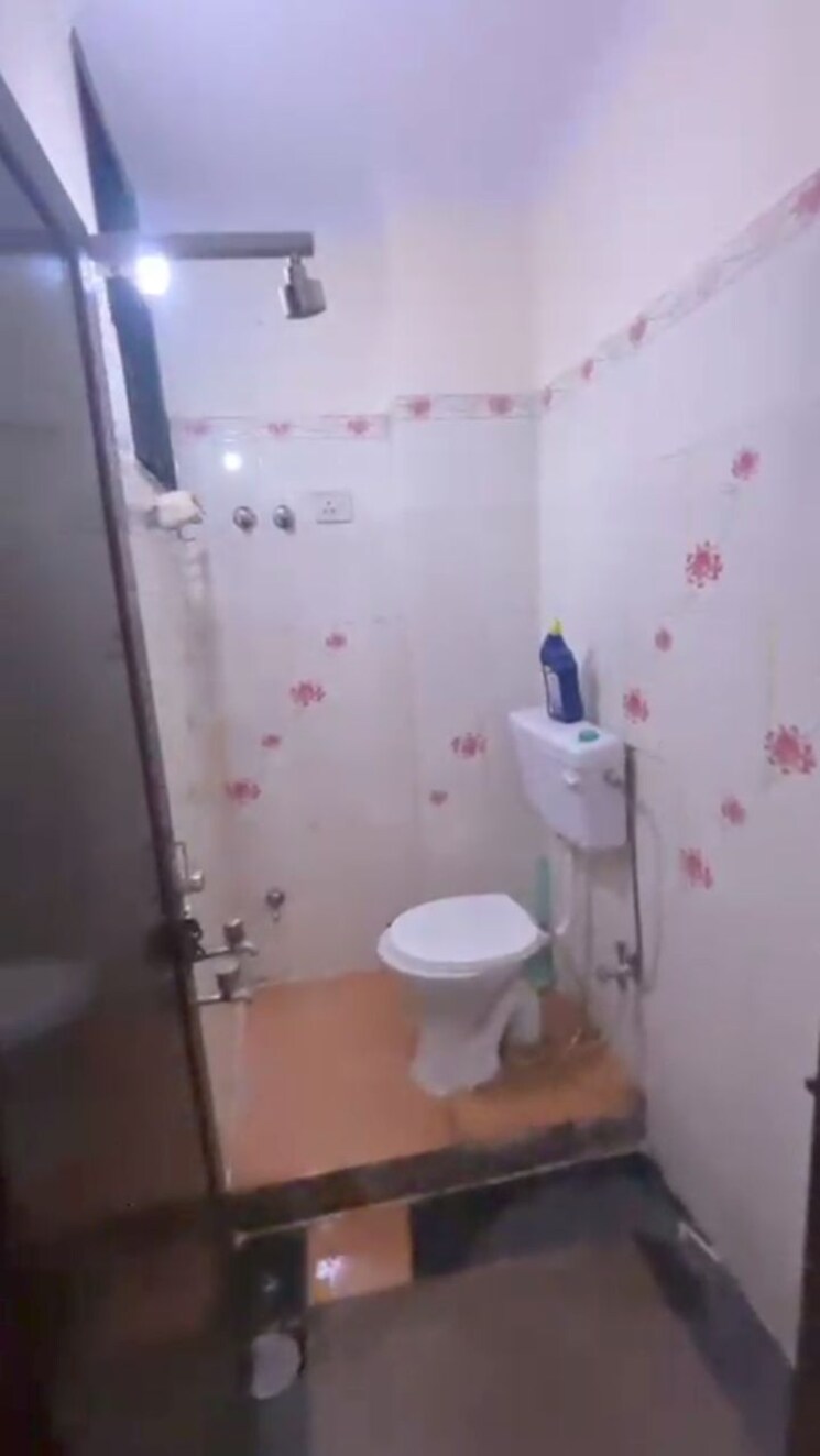 Bathroom, chattarpur 2 Bedroom 835 Sq.Ft. Builder Floor In Chattarpur Delhi 9428269