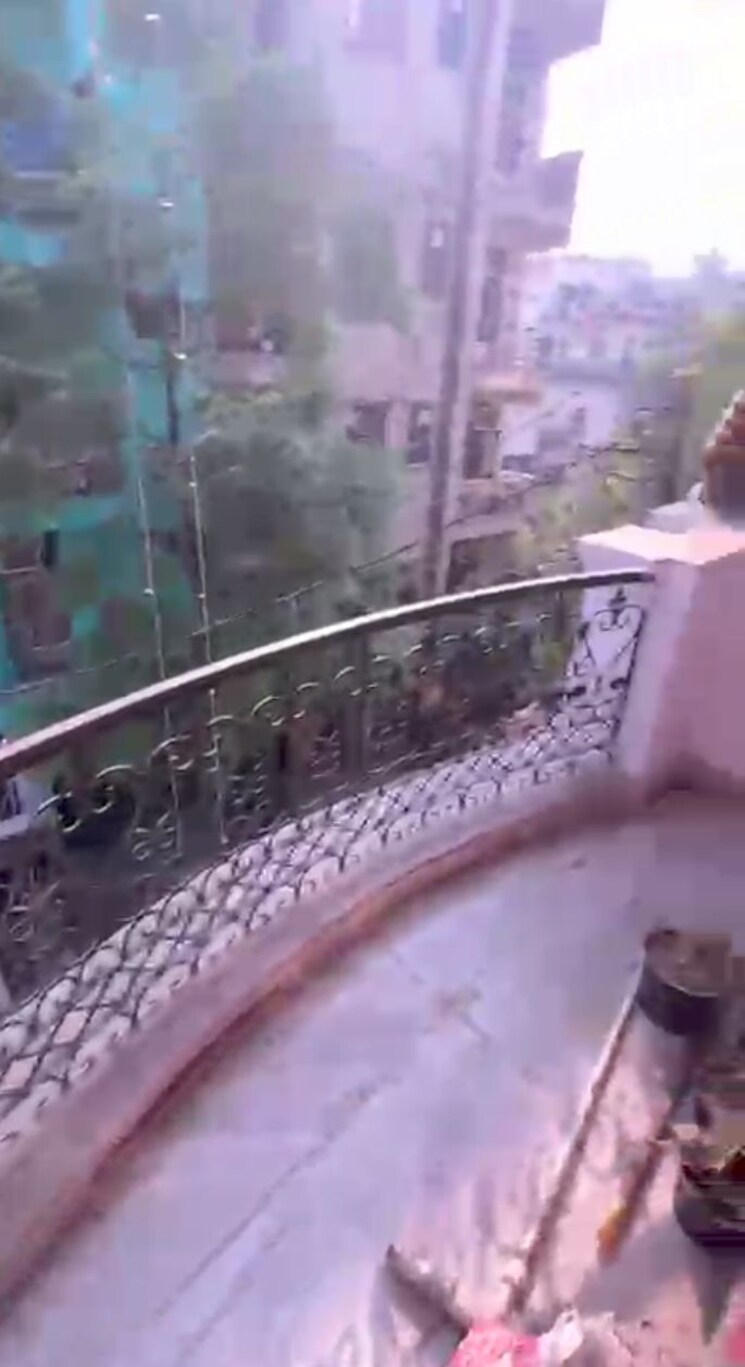 Balcony, chattarpur 2 Bedroom 835 Sq.Ft. Builder Floor In Chattarpur Delhi 9428269