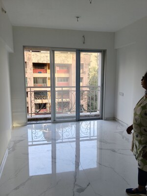 Room in 1 BHK Apartment at Ganesh Tower, Naupada – for Sale