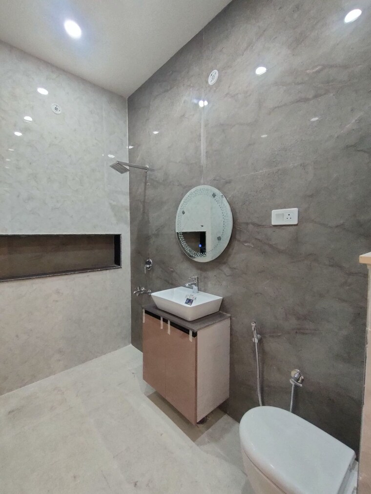 Bathroom, gomti nagar 3 Bedroom 1500 Sq.Ft. Independent House In Gomti Nagar Lucknow 9428306