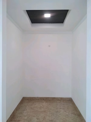 Room in 3 BHK Apartment at CS Roseate 63, Sector 63a – for Sale