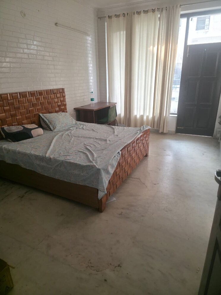 Bedroom, palam-vihar-residents-association 3 Bedroom 1680 Sq.Ft. Builder Floor In Palam Vihar Gurgaon 9428337
