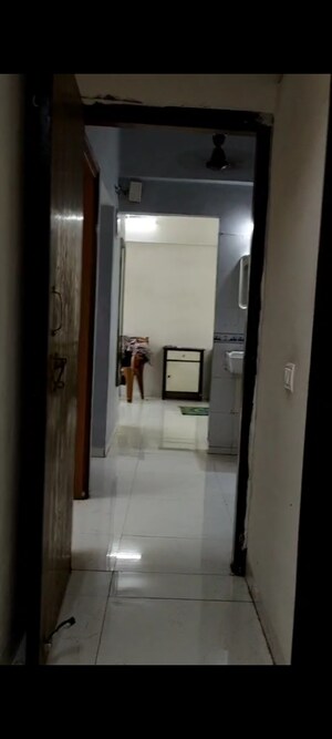  2 BHK Apartment at Haware Splendor, Kharghar – for Rent