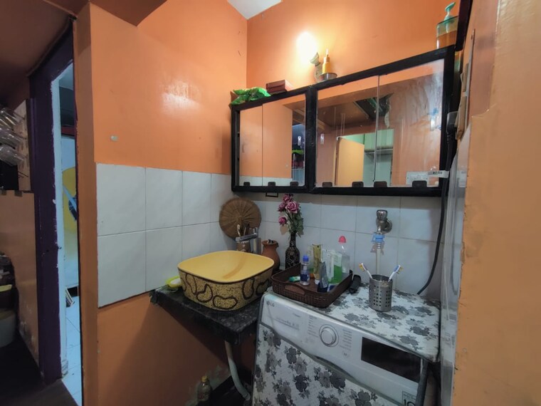 Bathroom, karve nagar 2 Bedroom 1280 Sq.Ft. Apartment In Karve Nagar Pune 9428334
