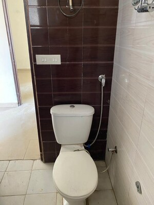 Bathroom in 3 BHK Apartment at Singla South City, Lohgarh – for Rent