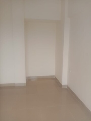 Study Room in 3.5 BHK Apartment at Mayur Colony – for Rent