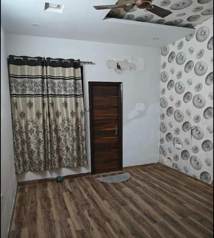 Room, motiaz-royal-citi 3 Bedroom 1800 Sq.Ft. Apartment In Ambala Highway Zirakpur 9428383