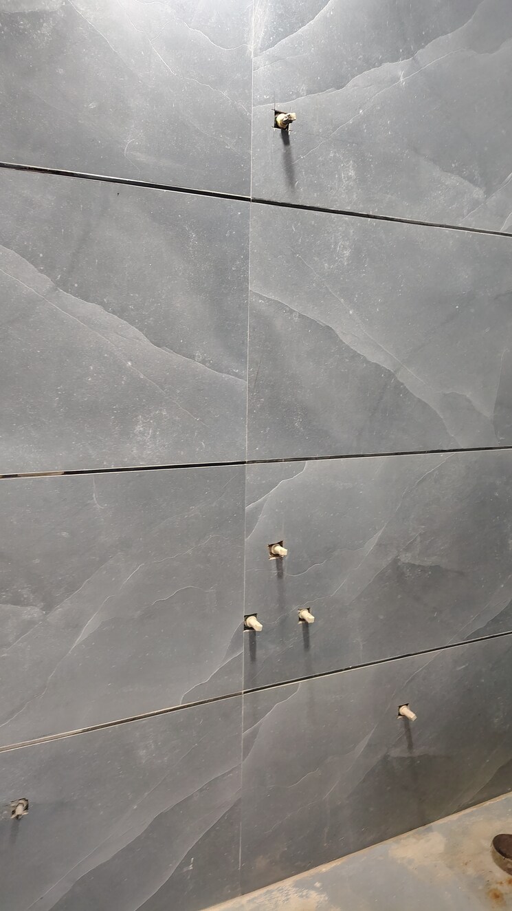 Bathroom, metro-suites-glitz 3 Bedroom 1395 Sq.Ft. Apartment In Vasundhara Sector 2 Ghaziabad 9428401