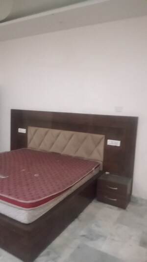 Furnished Amenities in 6 BHK Independent House at Sector 39 – for Sale