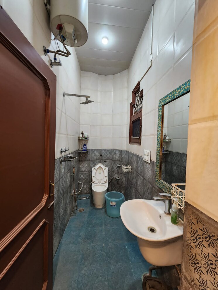 Bathroom, nk-sharma-savitry-greens 3 Bedroom 2020 Sq.Ft. Villa In Lohgarh Zirakpur 9428402