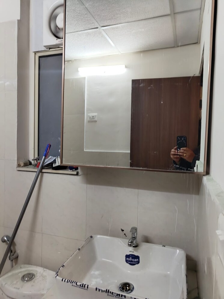 Bathroom, pyramid-heights 2 Bedroom 625 Sq.Ft. Apartment In Sector 85 Gurgaon 9428439