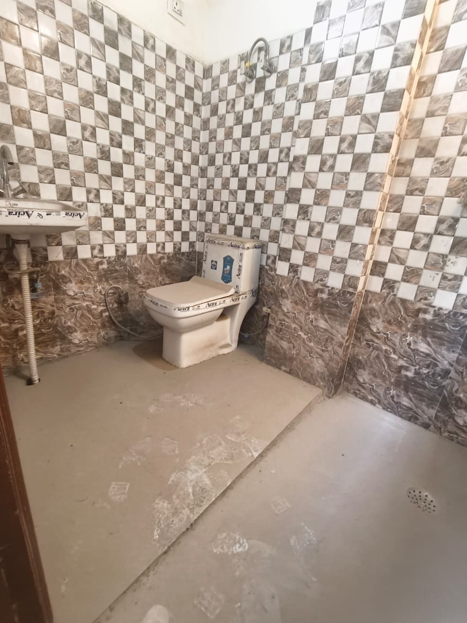 2 BHK Builder Floor For Rent in Chattarpur 