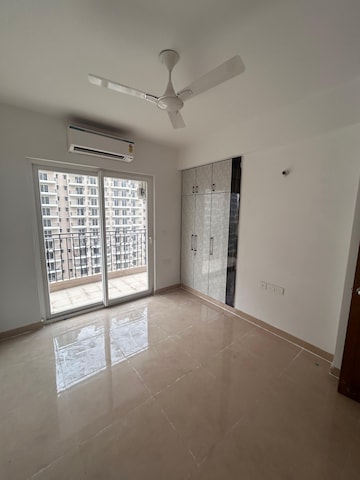 Room in 3 BHK Apartment at ATS Nobility, Sector 4 Greater Noida – for Rent