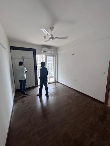 Room in 3 BHK Apartment at ATS Nobility, Sector 4 Greater Noida – for Rent