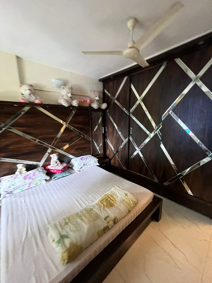Balcony, colaba 2 Bedroom 950 Sq.Ft. Apartment In Colaba Mumbai 9428490