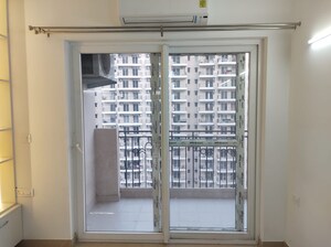 Room in 3 BHK Apartment at ATS Nobility, Sector 4 Greater Noida – for Rent