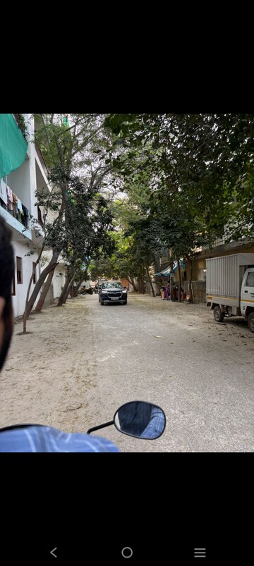 Parking in 1 BHK Builder Floor at Saket – for Rent