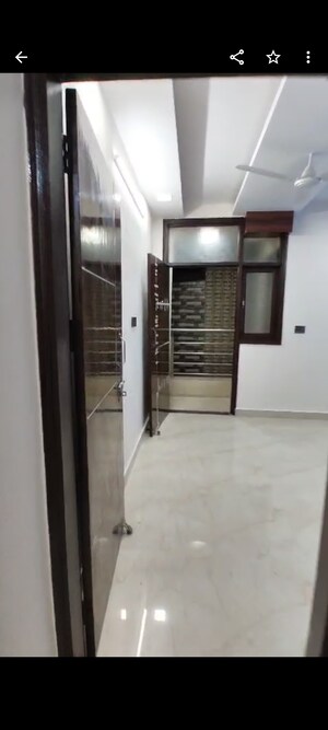 Building Lobby in 2 BHK Builder Floor at Govindpuri – for Sale