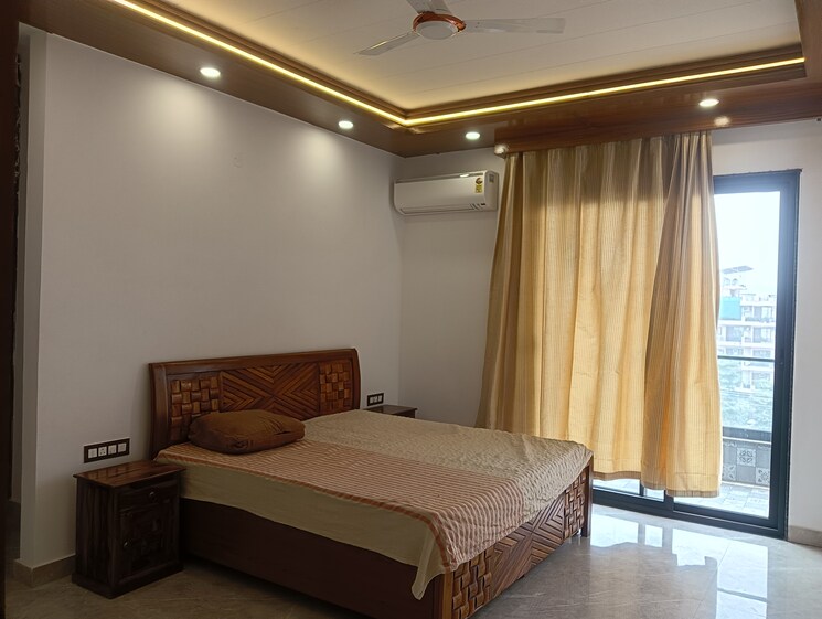 Bedroom, sushant-lok-2 4 Bedroom 2000 Sq.Ft. Independent House In Sector 57 Gurgaon 9428591