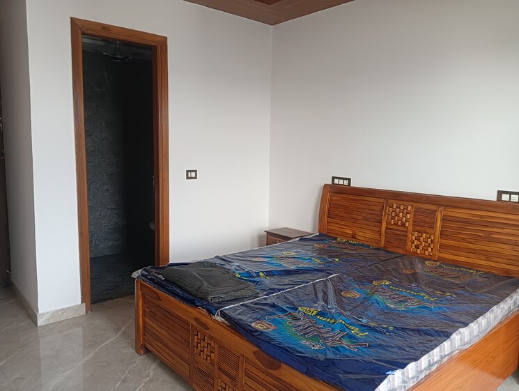 Bedroom, sushant-lok-2 4 Bedroom 2000 Sq.Ft. Independent House In Sector 57 Gurgaon 9428591