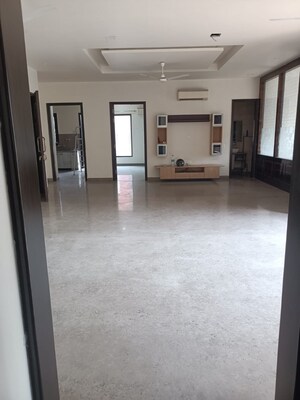 3 BHK Builder Floor For Rent in Swasthya Vihar