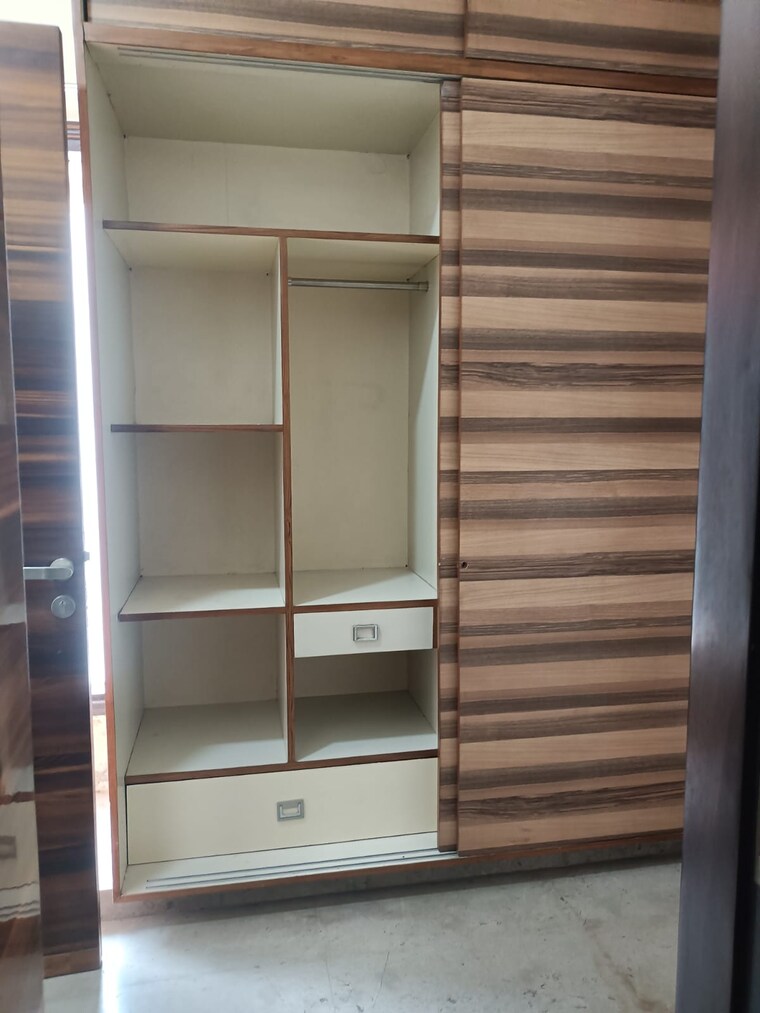 Bathroom, swasthya vihar 3 Bedroom 3000 Sq.Ft. Builder Floor In Swasthya Vihar Delhi 9428625