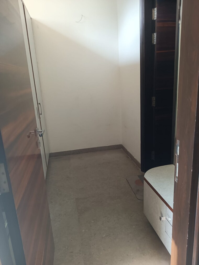 Bathroom, swasthya vihar 3 Bedroom 3000 Sq.Ft. Builder Floor In Swasthya Vihar Delhi 9428625