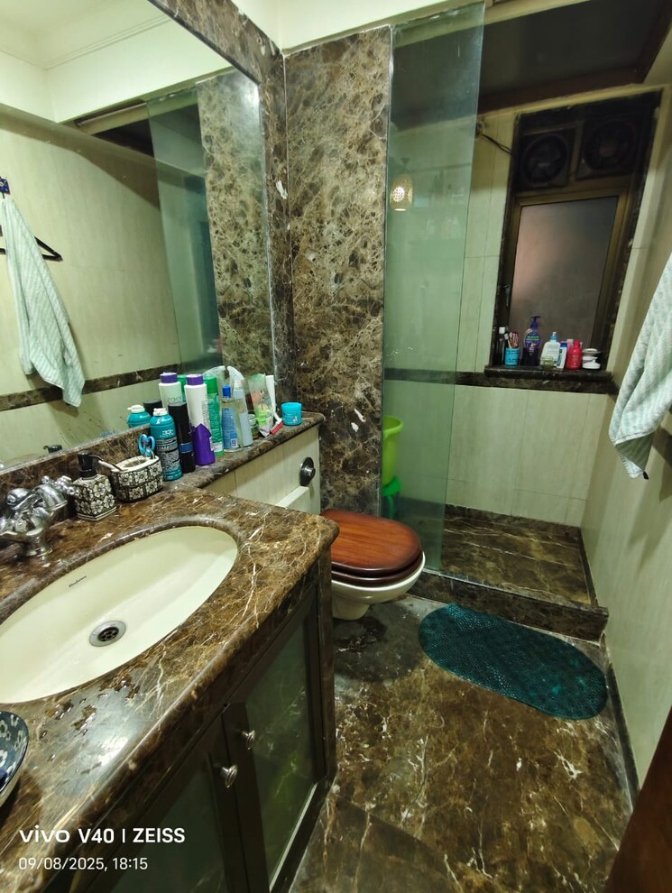 Bathroom, west-end 2 Bedroom 950 Sq.Ft. Apartment In Chandivali Mumbai 9428603