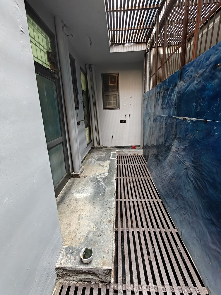 Cover Image, sector 52 1 Bedroom 450 Sq.Ft. Apartment In Sector 52 Noida 9428610