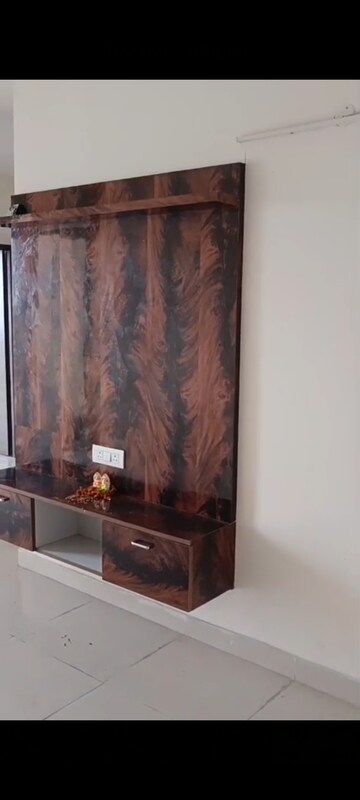 Furnished Amenities in 2 BHK Apartment at Signature Orchard Avenue 2, Sector 93 – for Rent