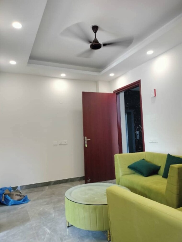 Bedroom, freedom fighters enclave 1 Bedroom 700 Sq.Ft. Apartment In Freedom Fighters Enclave Delhi 9428645