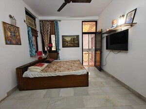 Bedroom in 4 BHK Builder Floor at Chittaranjan Park – for Rent