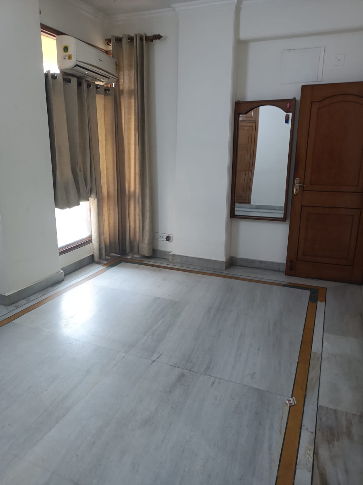 3 BHK Builder Floor For Rent in Milan Vihar Ip Extension 