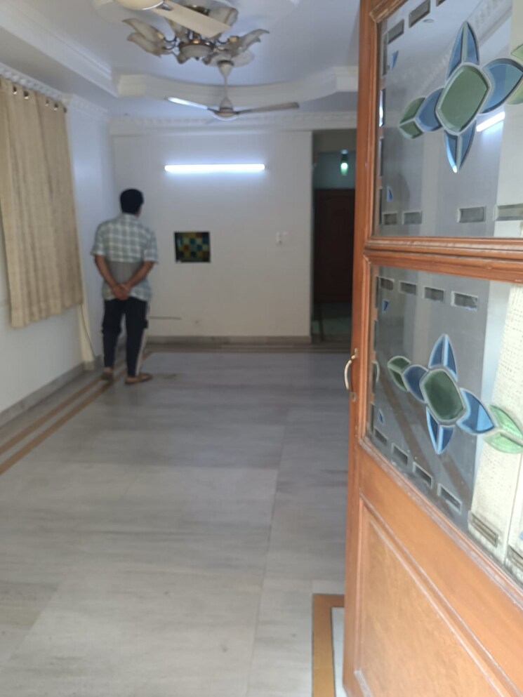 Kitchen, milan vihar 3 Bedroom 1300 Sq.Ft. Builder Floor In Milan Vihar Delhi 9428705