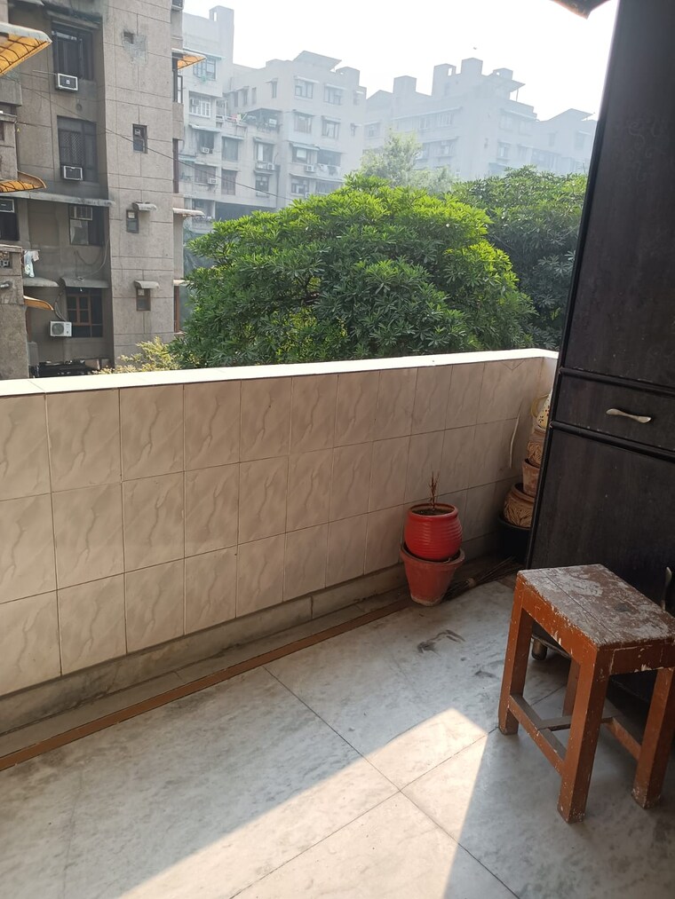 Balcony, milan vihar 3 Bedroom 1300 Sq.Ft. Builder Floor In Milan Vihar Delhi 9428705