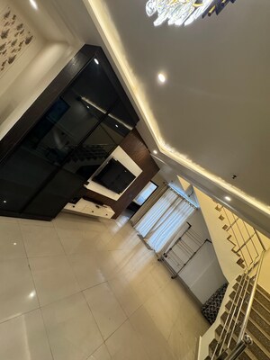 3 BHK Apartment For Rent in Mahagun Mezzaria, Sector 78