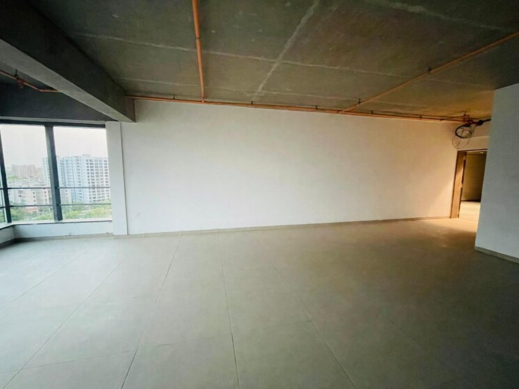 Room, science city Commercial Office Space 1987 Sq.Ft. In Science City Ahmedabad 9428742