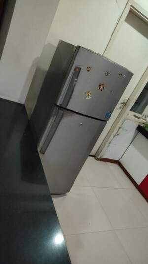 Furnished Amenities in 3 BHK Apartment at Gota – for Rent